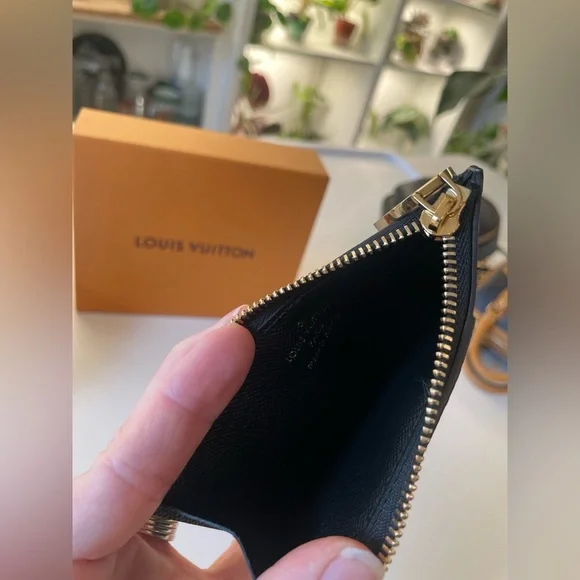 Louis Vuitton Reverse Monogram Romy card holder

Like new- never used - Picture 10 of 12